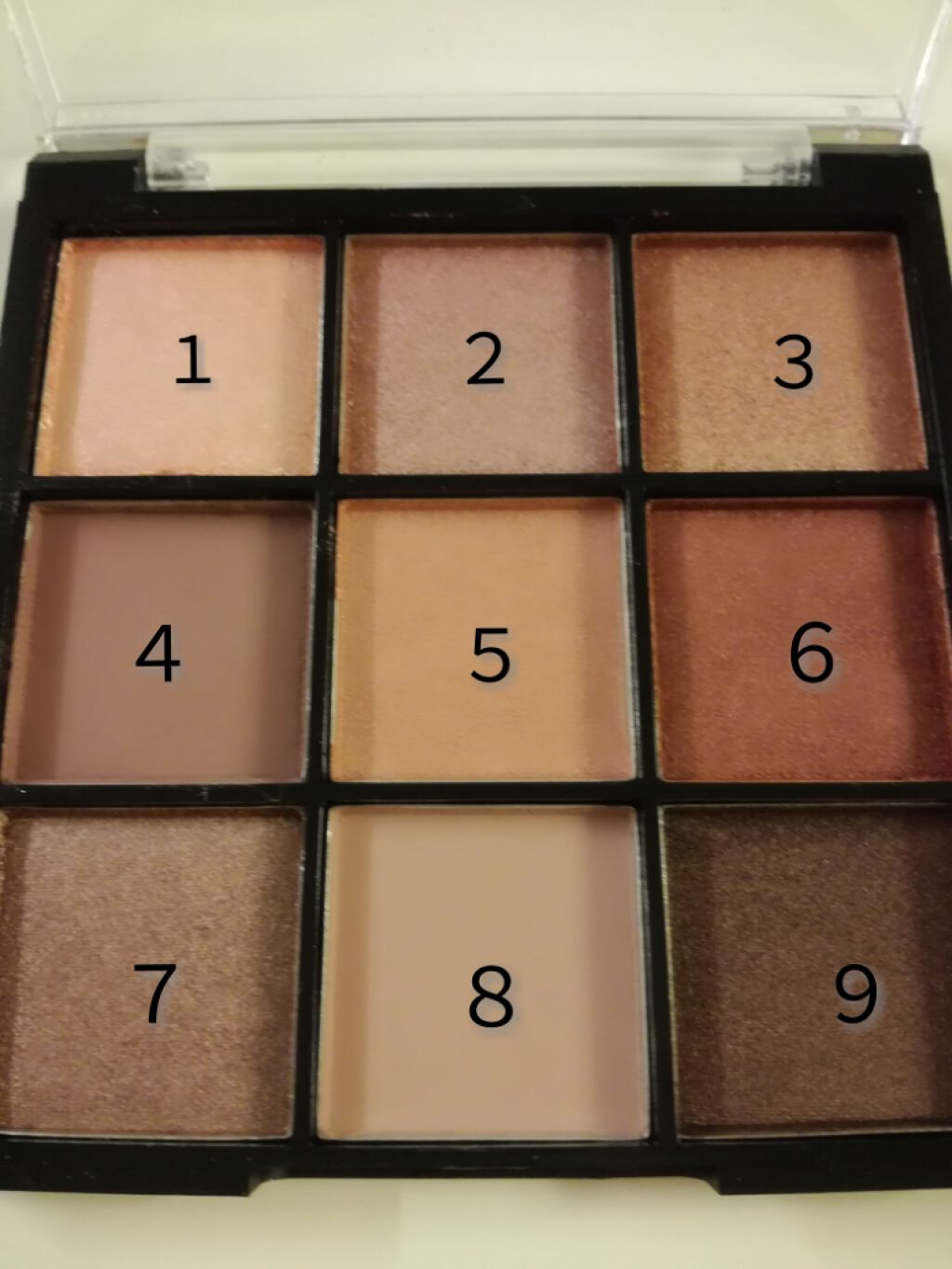 UR GLAM　BLOOMING EYE COLOR PALETTE/U R GLAM/アイシャドウパレットを使ったクチコミ（2枚目）