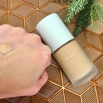 RMK リクイドファンデーション フローレスカバレッジ/RMK/リキッドファンデーションを使ったクチコミ(2枚目)