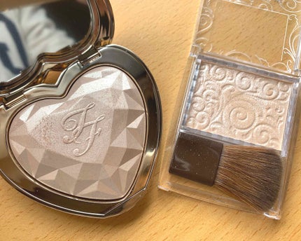 パールグロウハイライト/CEZANNE/パウダーハイライトを使ったクチコミ(2枚目)