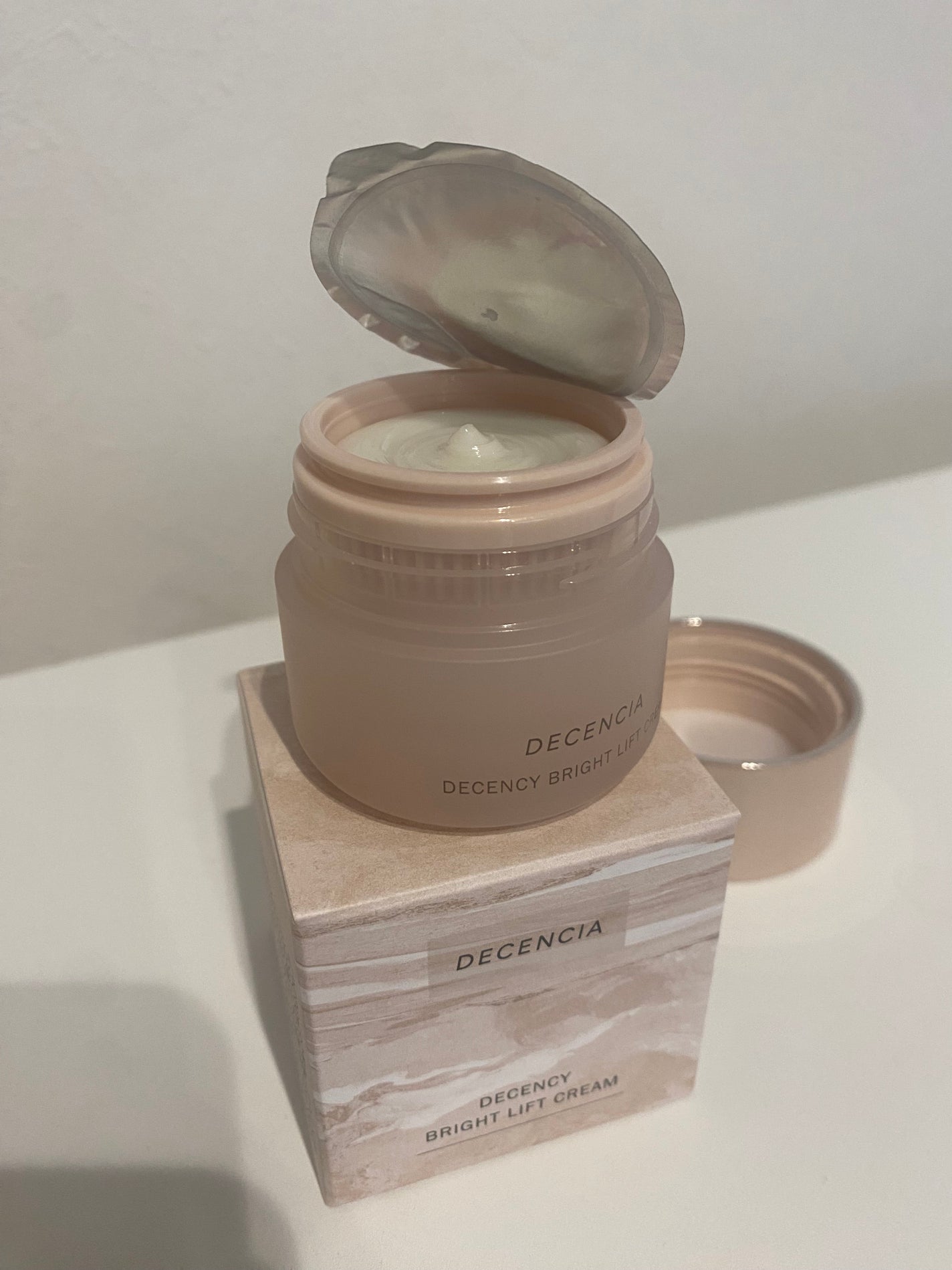 ディセンシア ディセンシー ブライトリフト クリーム/DECENCIA/フェイスクリームを使ったクチコミ(2枚目)