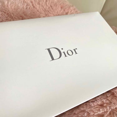 【旧】ディオールスキン フォーエヴァー フルイド グロウ/Dior/リキッドファンデーションを使ったクチコミ（1枚目）