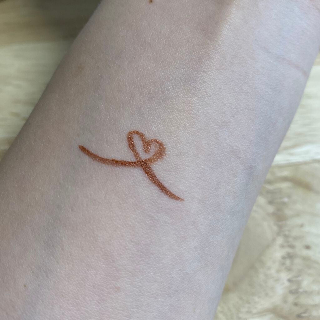 「密着アイライナー」ショート筆リキッド/デジャヴュ/リキッドアイライナーを使ったクチコミ(3枚目)