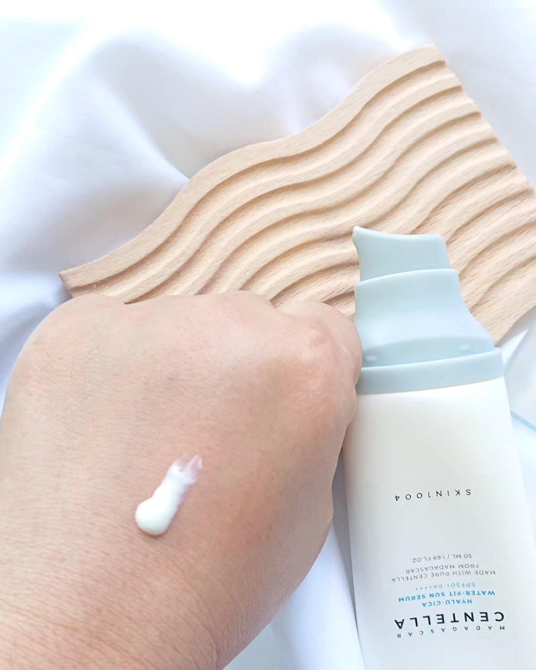 ヒアルーシカ ウォーターフィット サンセラム/SKIN1004/日焼け止めローションを使ったクチコミ（3枚目）