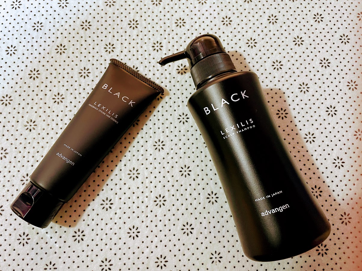 LEXILIS ブラック フレグランス スタイリング ヘアエッセンスのクチコミ「濃厚なクリームのようなテクスチャで
ヘアに馴染ませやすいです。

シャンプーと同じく甘い.....」（3枚目）