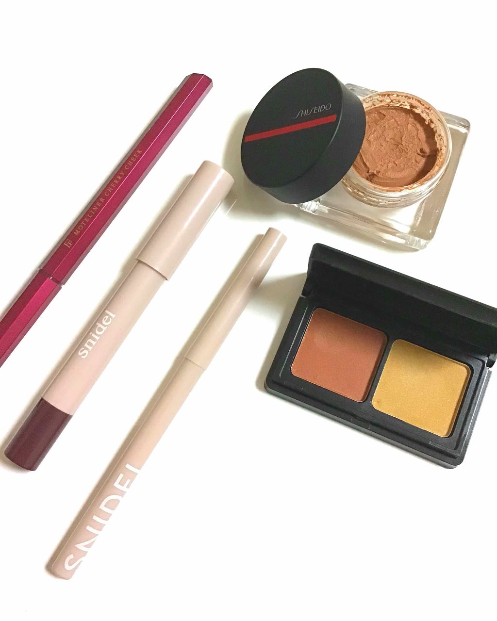 モテライナー リキッド/UZU BY FLOWFUSHI/リキッドアイライナーを使ったクチコミ（1枚目）