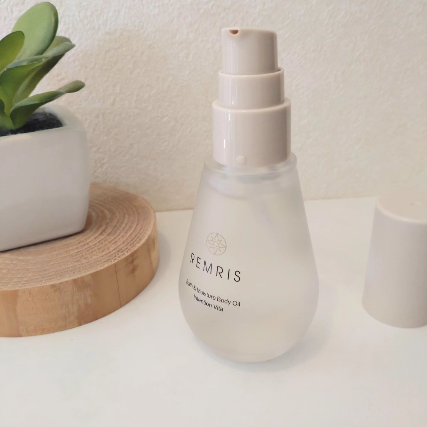 バス＆モイスチャーボディオイル Intention Vita（インテンションヴィータ）/REMRIS/ボディオイルを使ったクチコミ（2枚目）