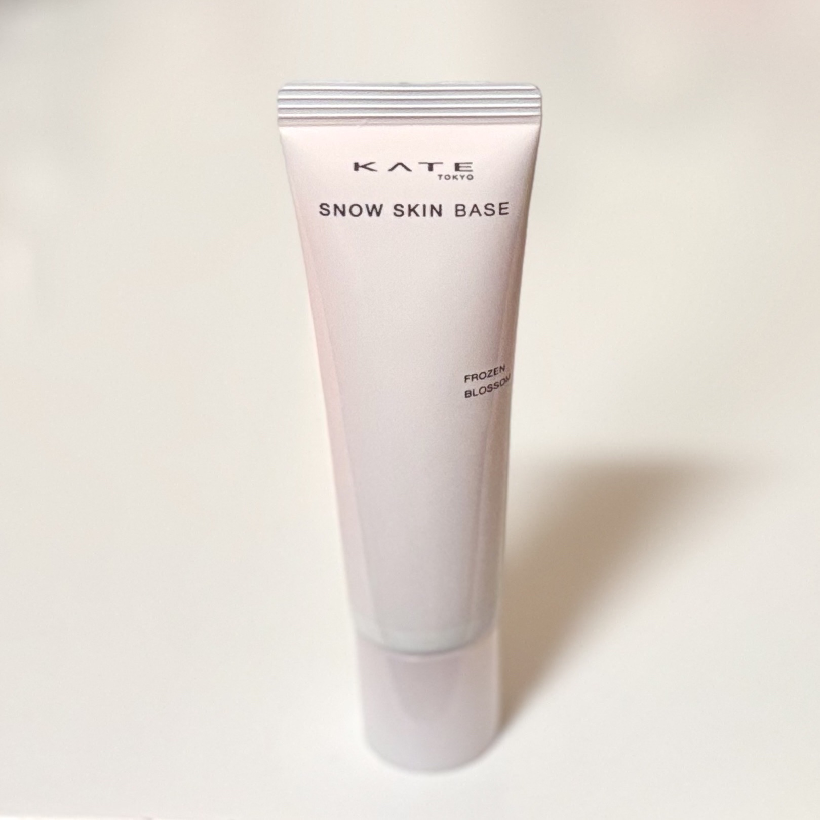 ケイト スノースキンベース/KATE/化粧下地を使ったクチコミ（2枚目）