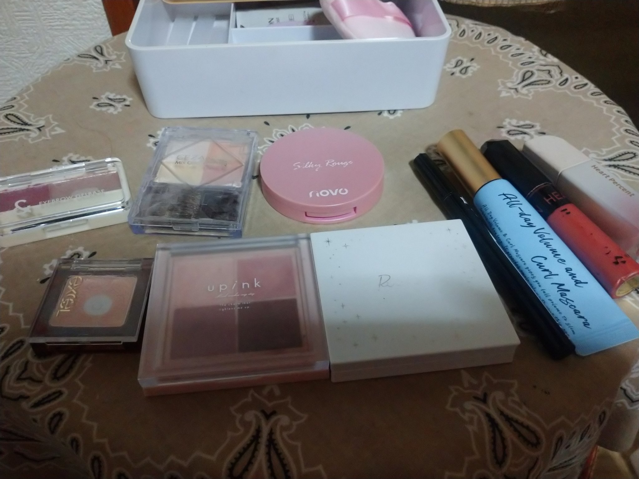 フリーダムリキッドファンデーション/xixi/リキッドファンデーションを使ったクチコミ（2枚目）