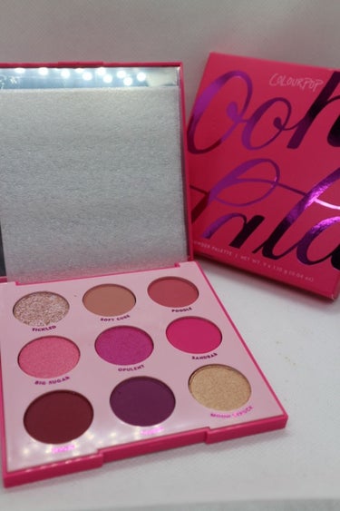 【colourpop】 shadow pallet $12.00

☆OOH LA LA！☆

立て続けにアイシャドウパレット3つ買いました。

この9色いりの正方形タイプのシャドウパレットはサイズが小