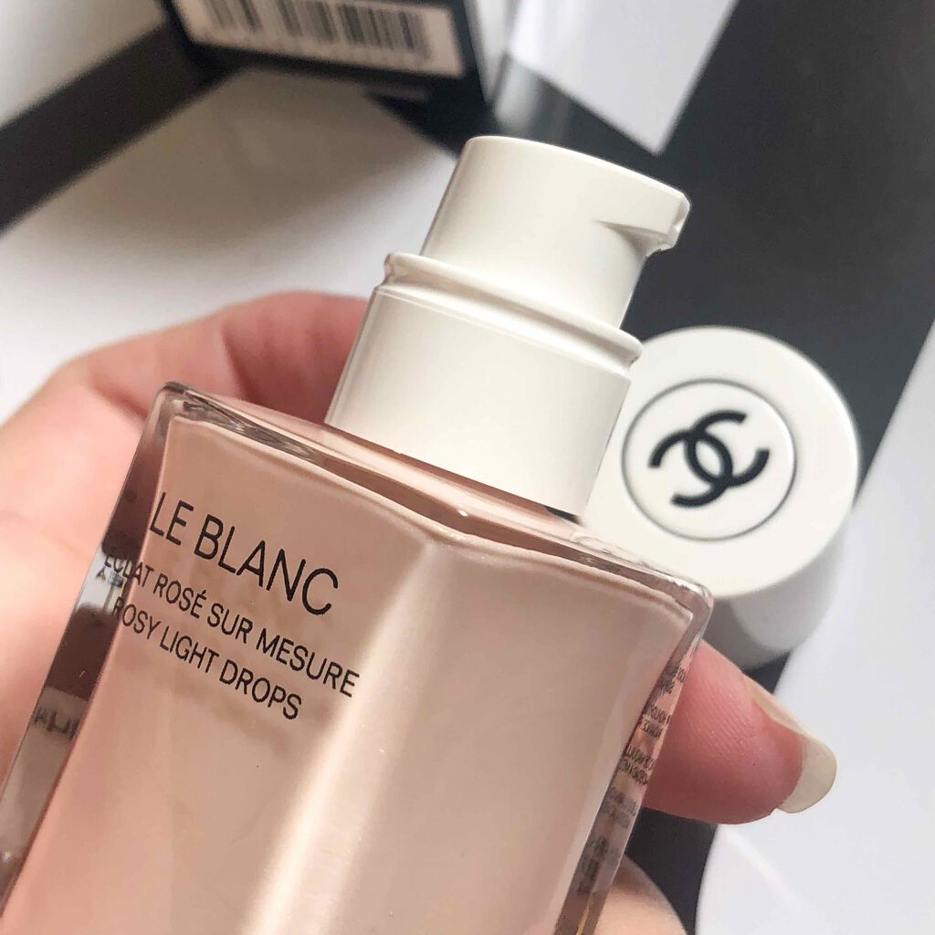 ル ブラン ロージー ドロップス/CHANEL/リキッドハイライトを使ったクチコミ（2枚目）