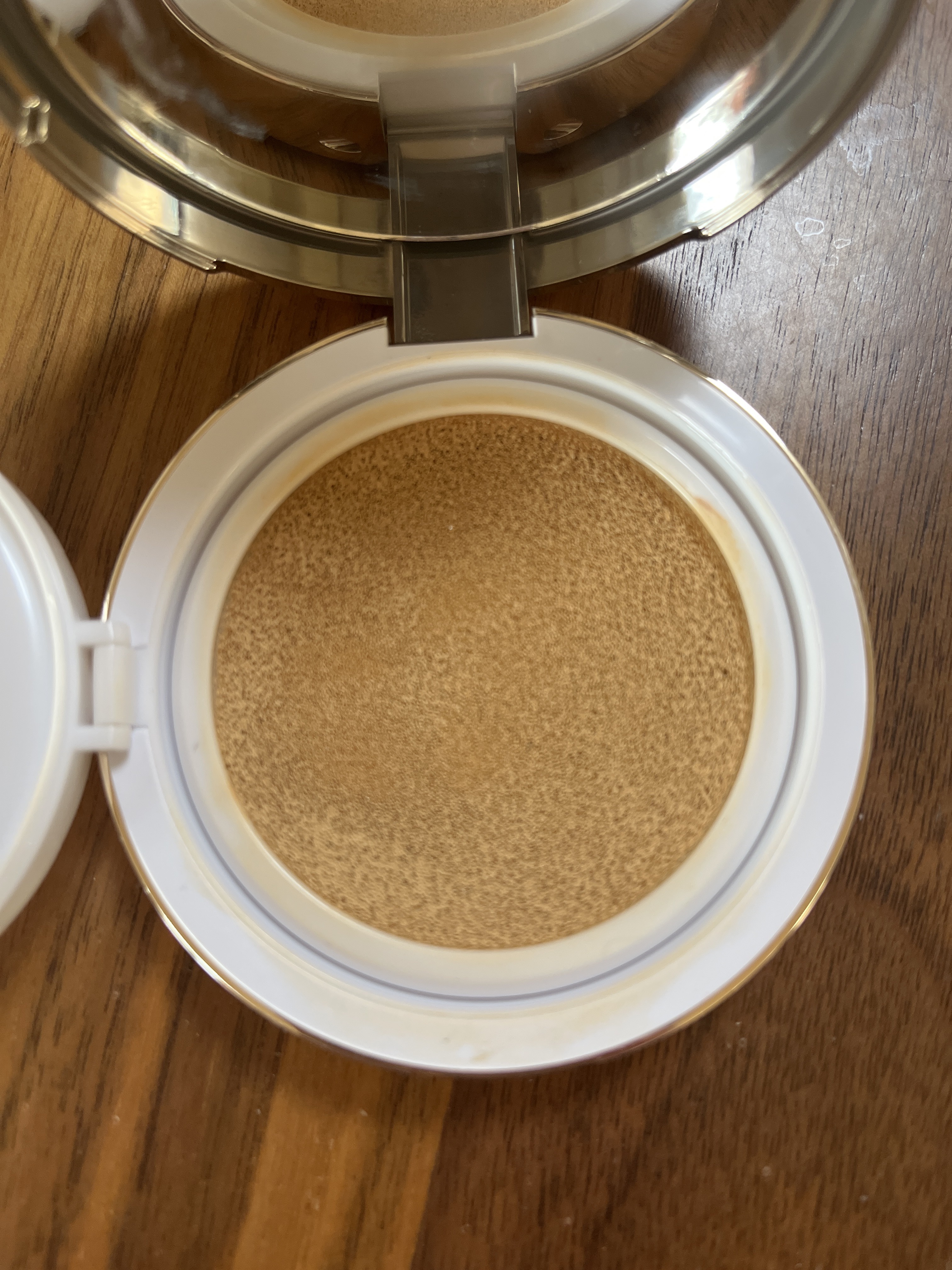 グロウ クッション〈カバータイプ〉 No.23 自然な肌色/MISSHA/クッションファンデーションを使ったクチコミ（1枚目）