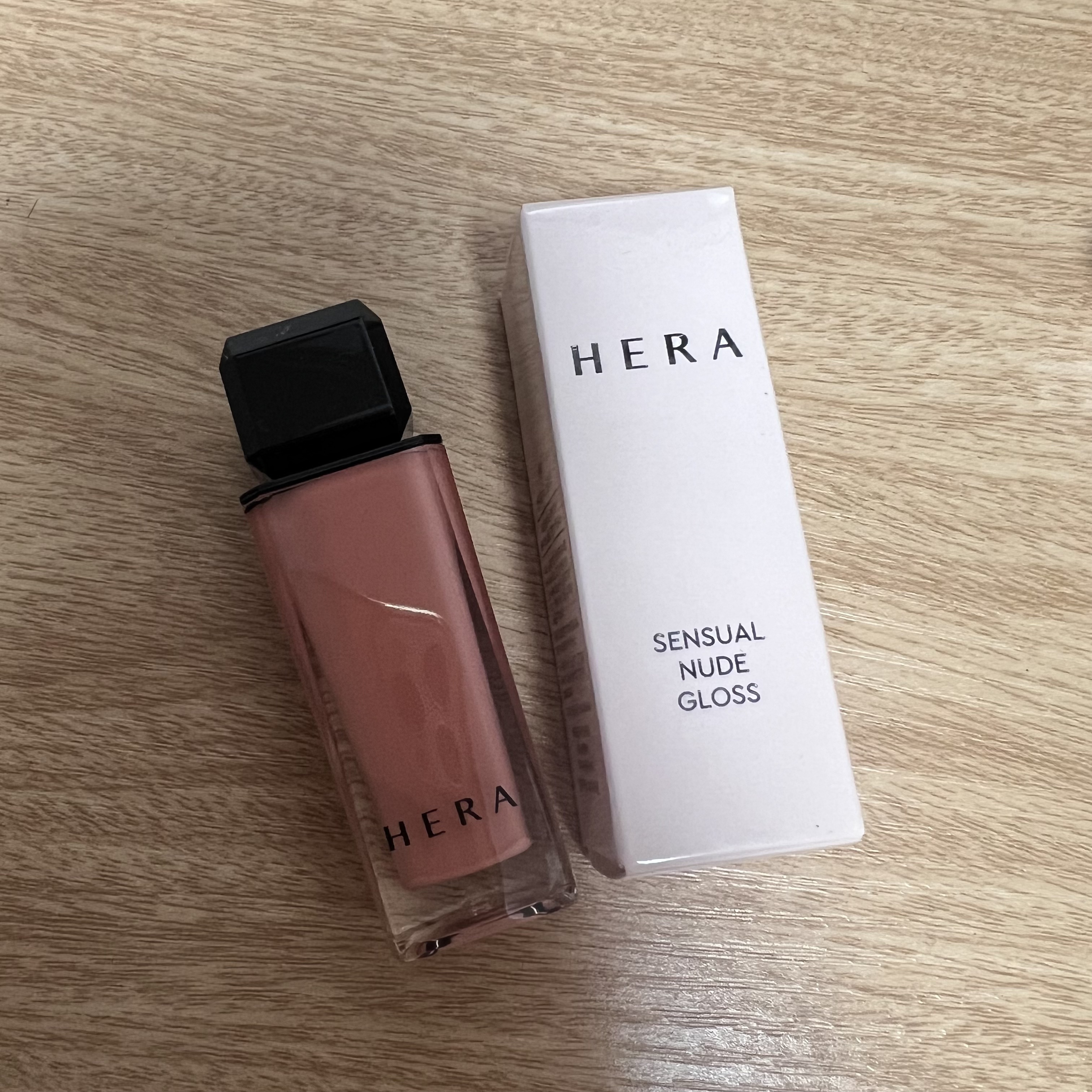 センシュアルヌードグロス 432 NO HUSTLE/HERA/リップグロスを使ったクチコミ（1枚目）