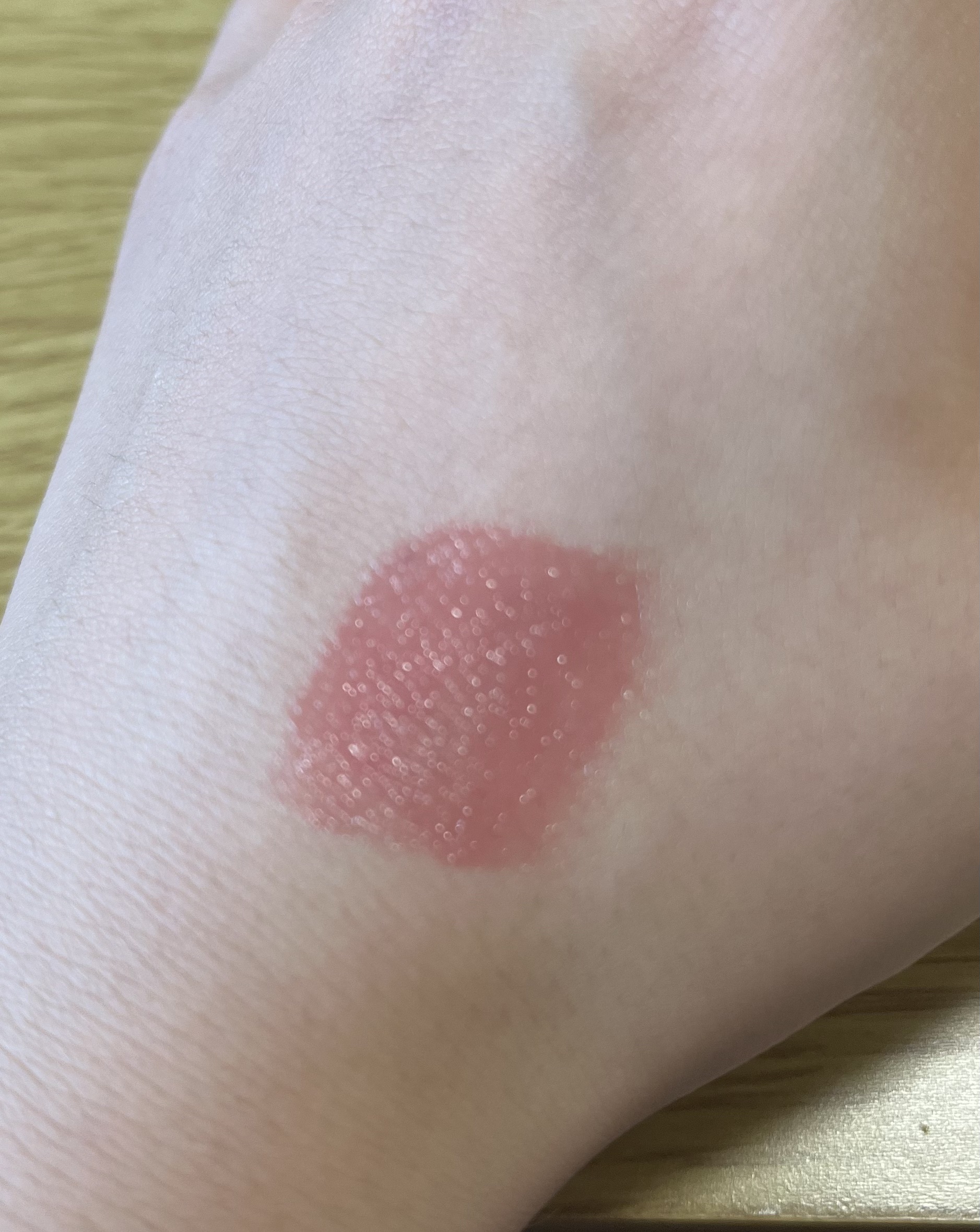 クリスタル グラム ティント/CLIO/リップティントを使ったクチコミ（2枚目）