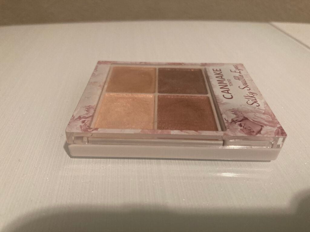シルキースフレアイズ(マットタイプ)/キャンメイク/アイシャドウパレットを使ったクチコミ(1枚目)