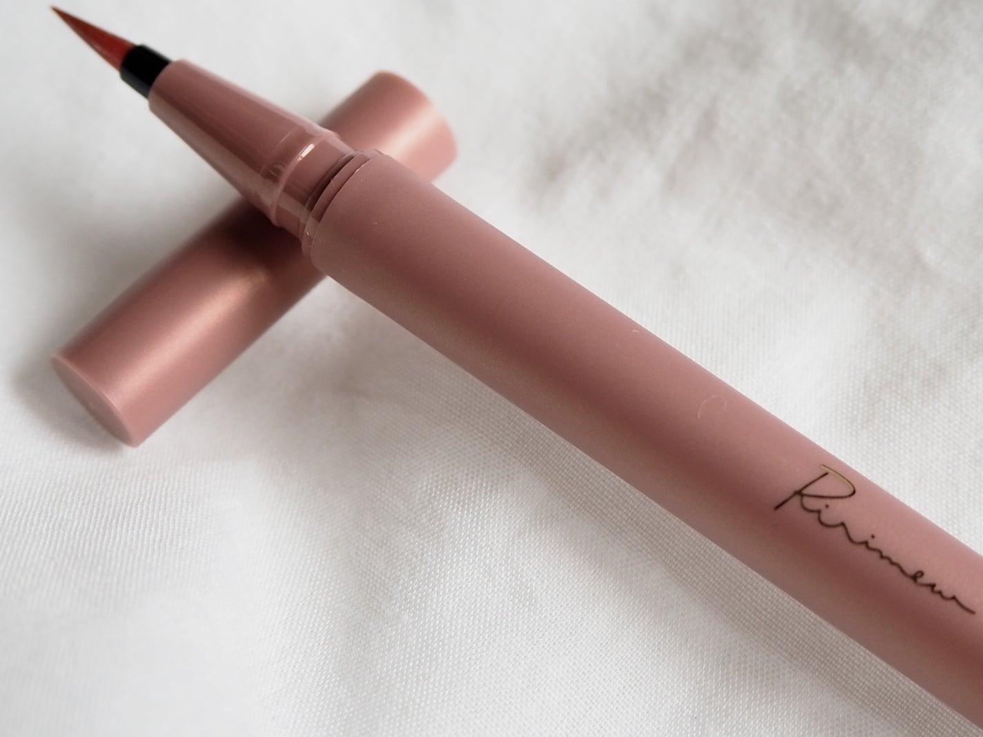 ウォータリーラメライナー/Ririmew/リキッドアイライナーを使ったクチコミ(1枚目)