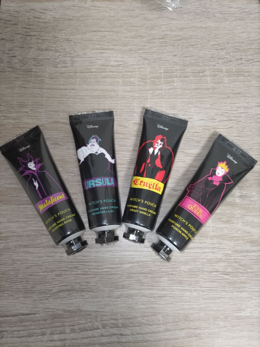Witch's Pouch ✕ Disney villains ヴィランズ パフューム & モイスチャライザーハンドクリーム/アスリーエイチ/ハンドクリームを使ったクチコミ(1枚目)