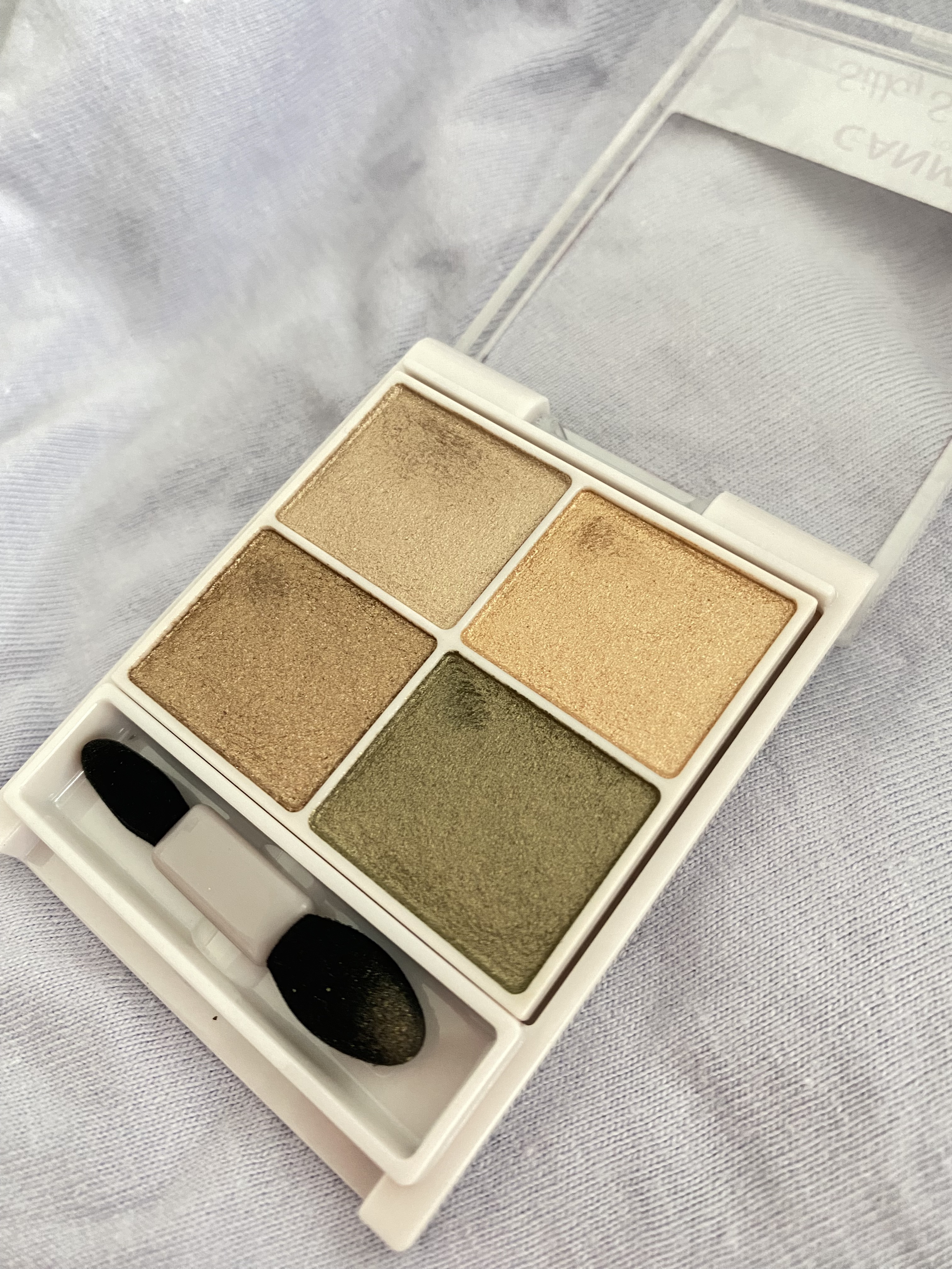 シルキースフレアイズ/キャンメイク/アイシャドウパレットを使ったクチコミ（1枚目）