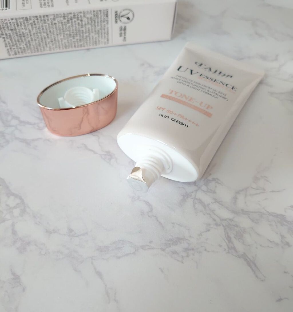 ウォータフルトーンアップサンクリーム/ダルバ/日焼け止めクリームを使ったクチコミ（3枚目）