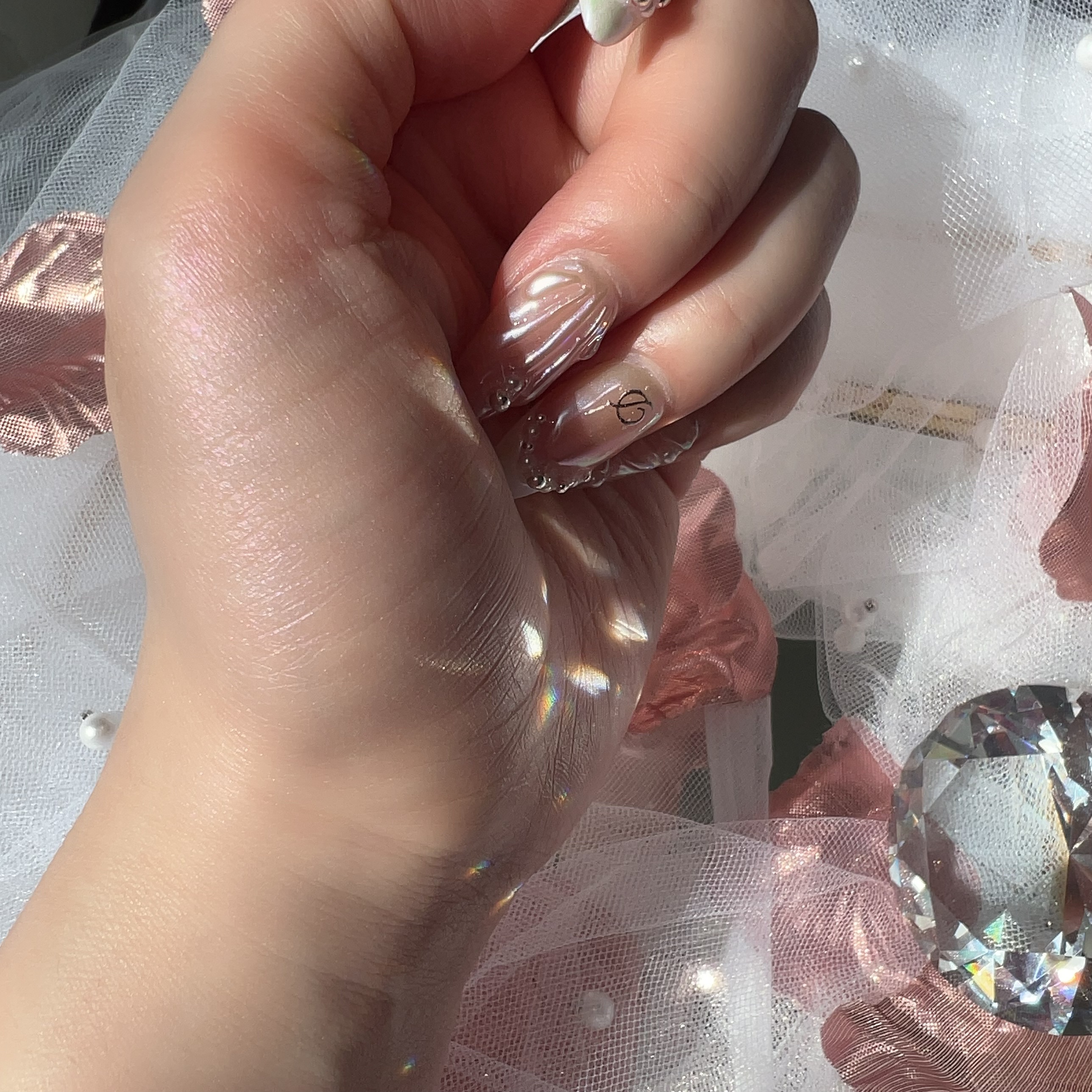 トゥルーディメンションレイヤリングハイライター H001 オーロラ・イン・ザ・スカイ/hince/パウダーハイライトを使ったクチコミ（3枚目）