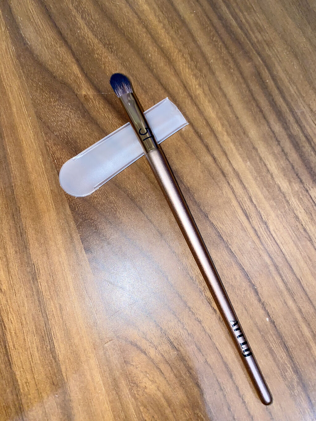 アートリフ ベースシャドウブラシ 51/the SAEM/メイクブラシを使ったクチコミ（2枚目）