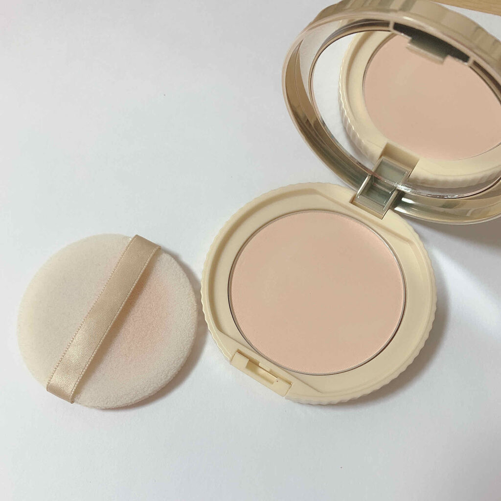 【旧品】マシュマロフィニッシュパウダー MO マットオークル/キャンメイク/プレストパウダーを使ったクチコミ（3枚目）