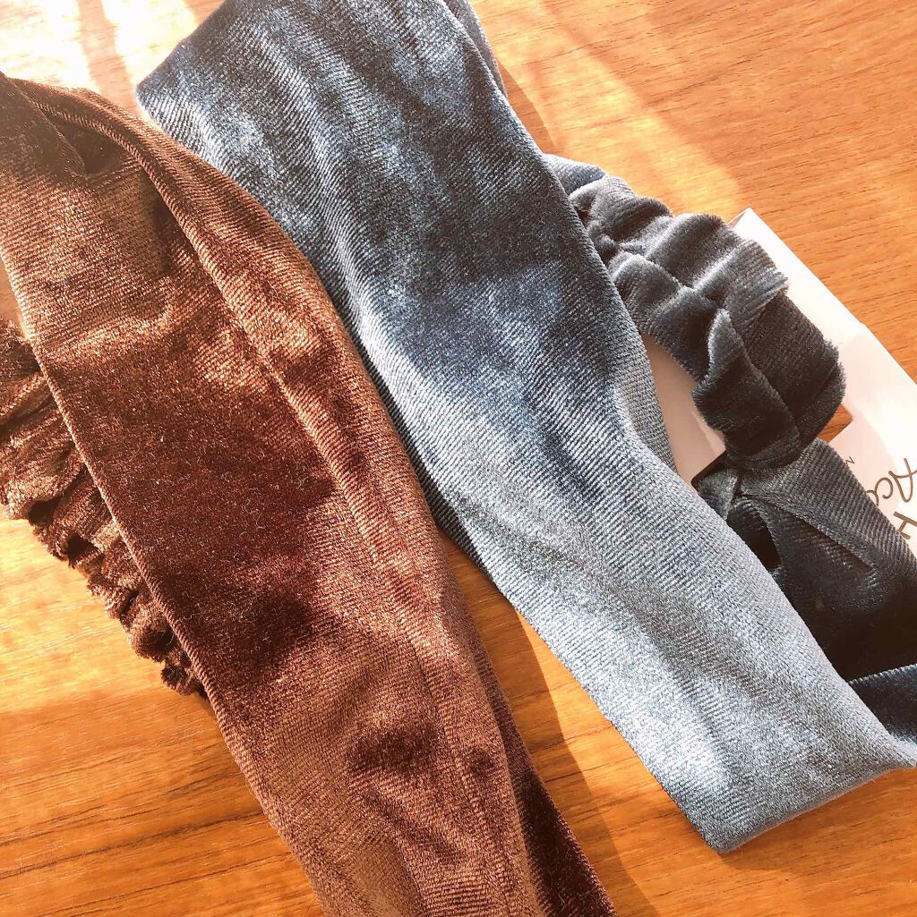 eriiyy on LIPS 「#セリア#セリア購入品#ベロアヘアバンドカラー→ブラウン、グレ..」(1枚目)