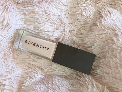 プリズム・リーブル・スキンケアリング・グロウ/GIVENCHY/リキッドファンデーションを使ったクチコミ(1枚目)