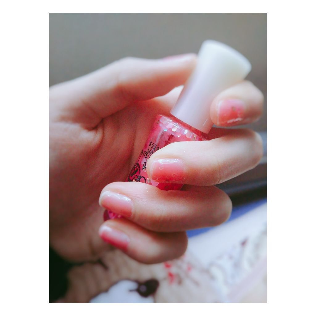 IT'S DEMO スパンコールネイルポリッシュ/IT'S DEMO/マニキュアを使ったクチコミ（2枚目）