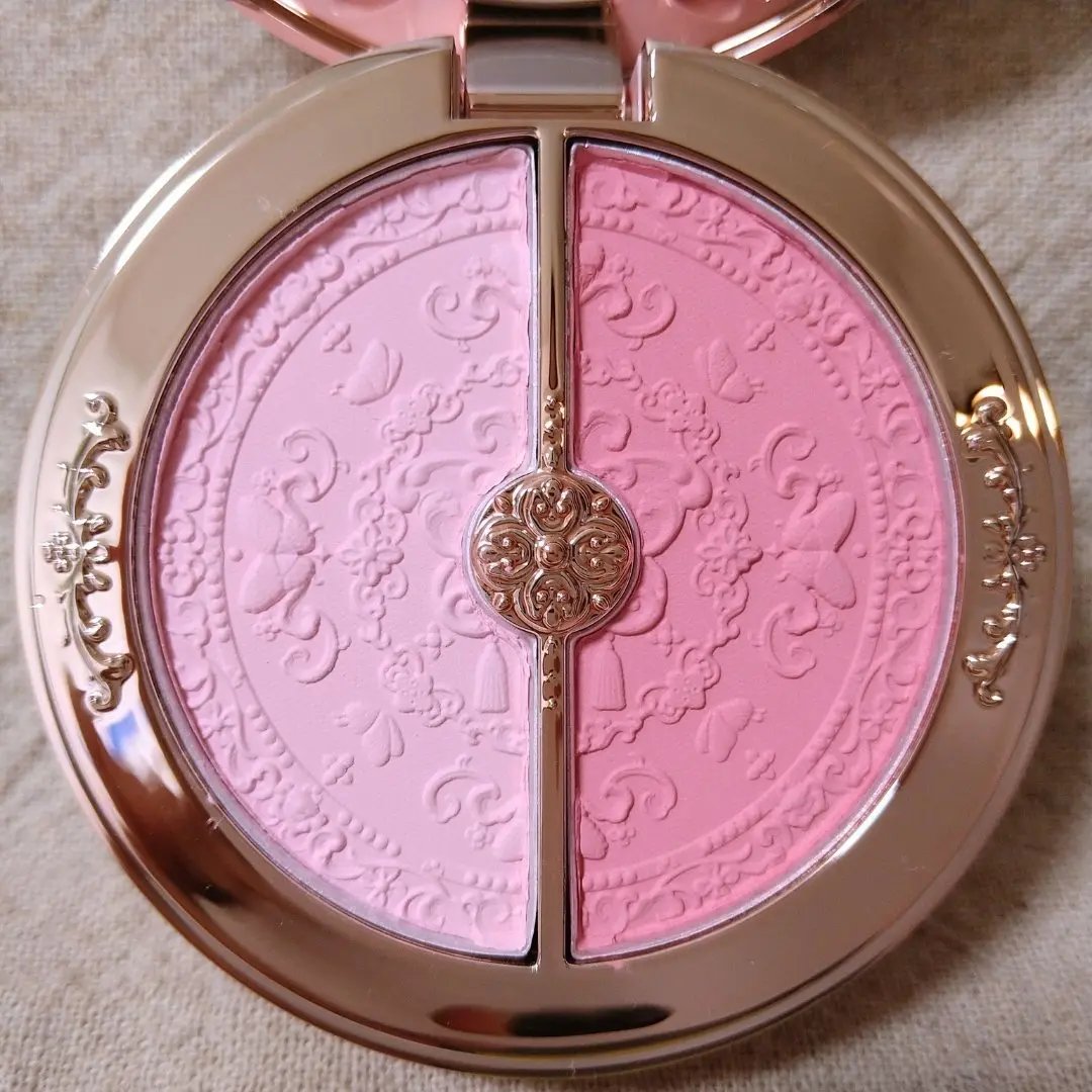 胡蝶雲肩ブラッシュデュオ＜チークカラー＞  /FlowerKnows/パウダーチークを使ったクチコミ（3枚目）