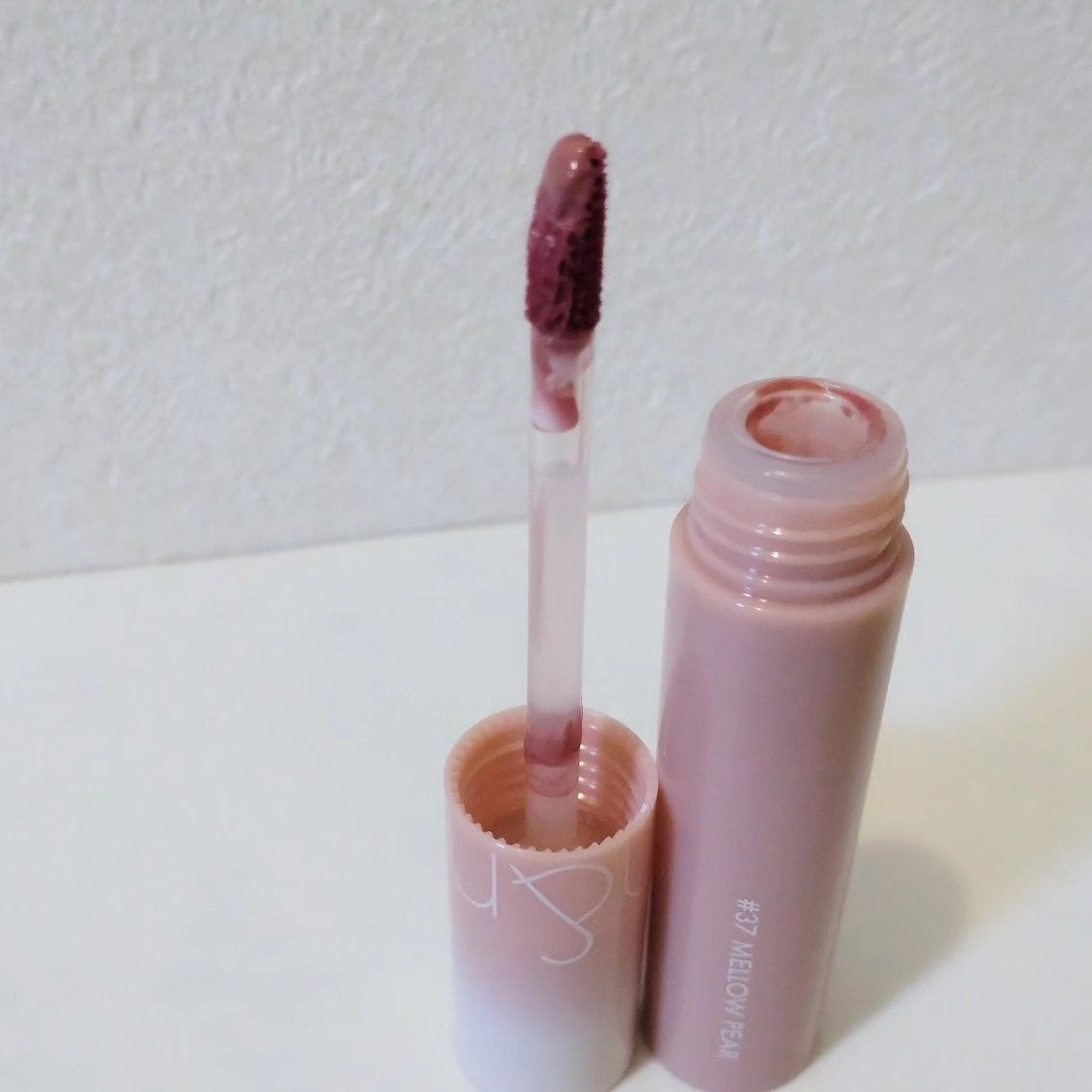 ジューシーラスティングティント/rom&nd/リップティントを使ったクチコミ(2枚目)