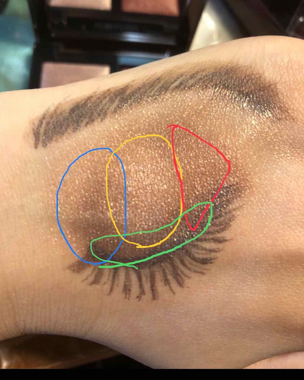 クリーム カラー ベース シェル/M・A・C/ジェル・クリームアイシャドウを使ったクチコミ（3枚目）