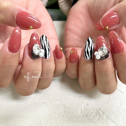 #ネイル,#ジェルネイル,#ニュアンスネイル,#キラキラネイル,#冬ネイル,#ゼブラネイルのネイルデザイン