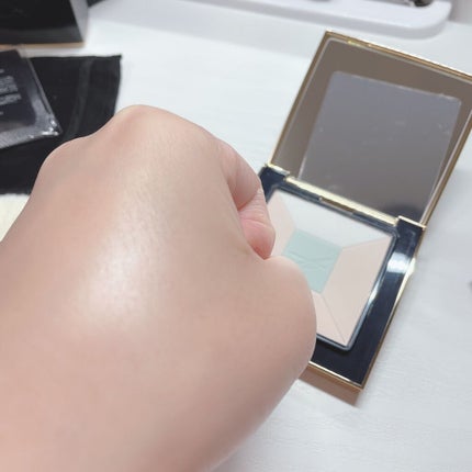 トランスルーセント プレストパウダー/Amplitude/プレストパウダーを使ったクチコミ(2枚目)