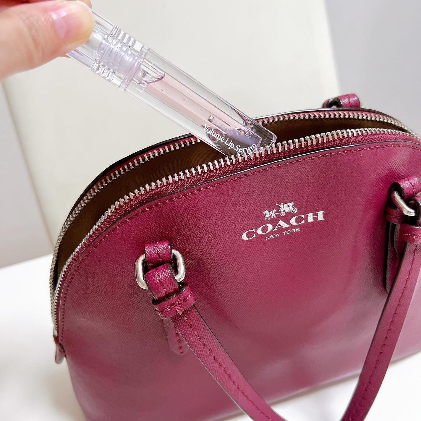 ラビューム ボリュームリップセラム/Luvum/リップグロスを使ったクチコミ(4枚目)