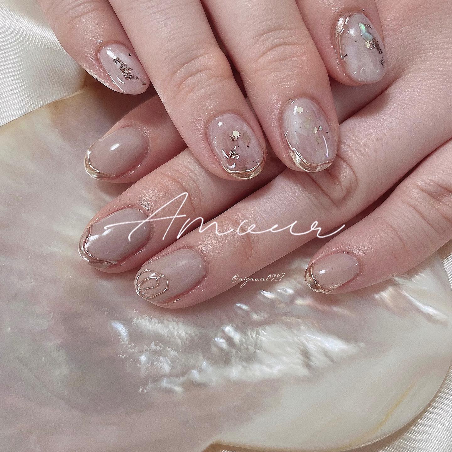 #ベージュネイル,#ミラーフレンチネイルのネイルデザイン