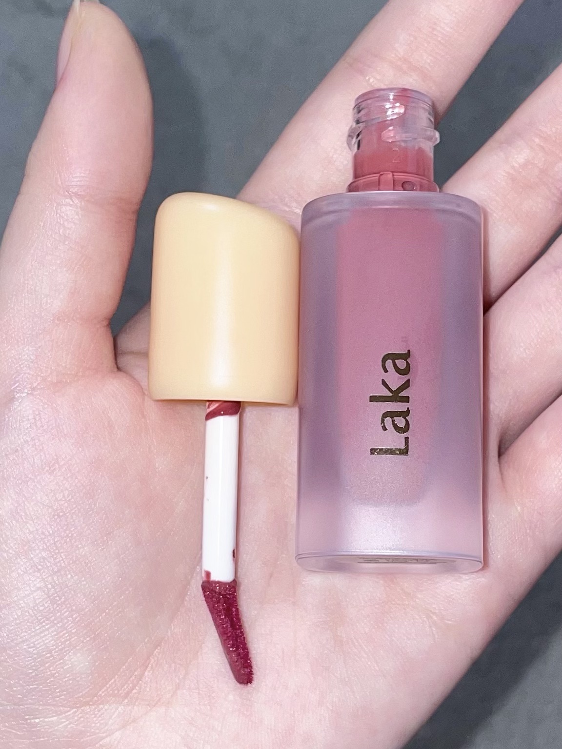 フルーティーグラムティント/Laka/リップティントを使ったクチコミ（3枚目）