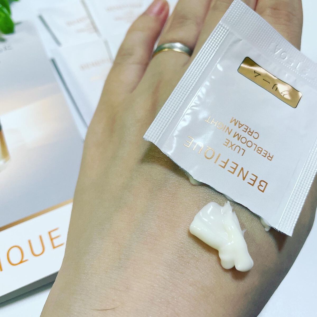 リュクス リブルームナイトクリーム/BENEFIQUE/フェイスクリームを使ったクチコミ(2枚目)