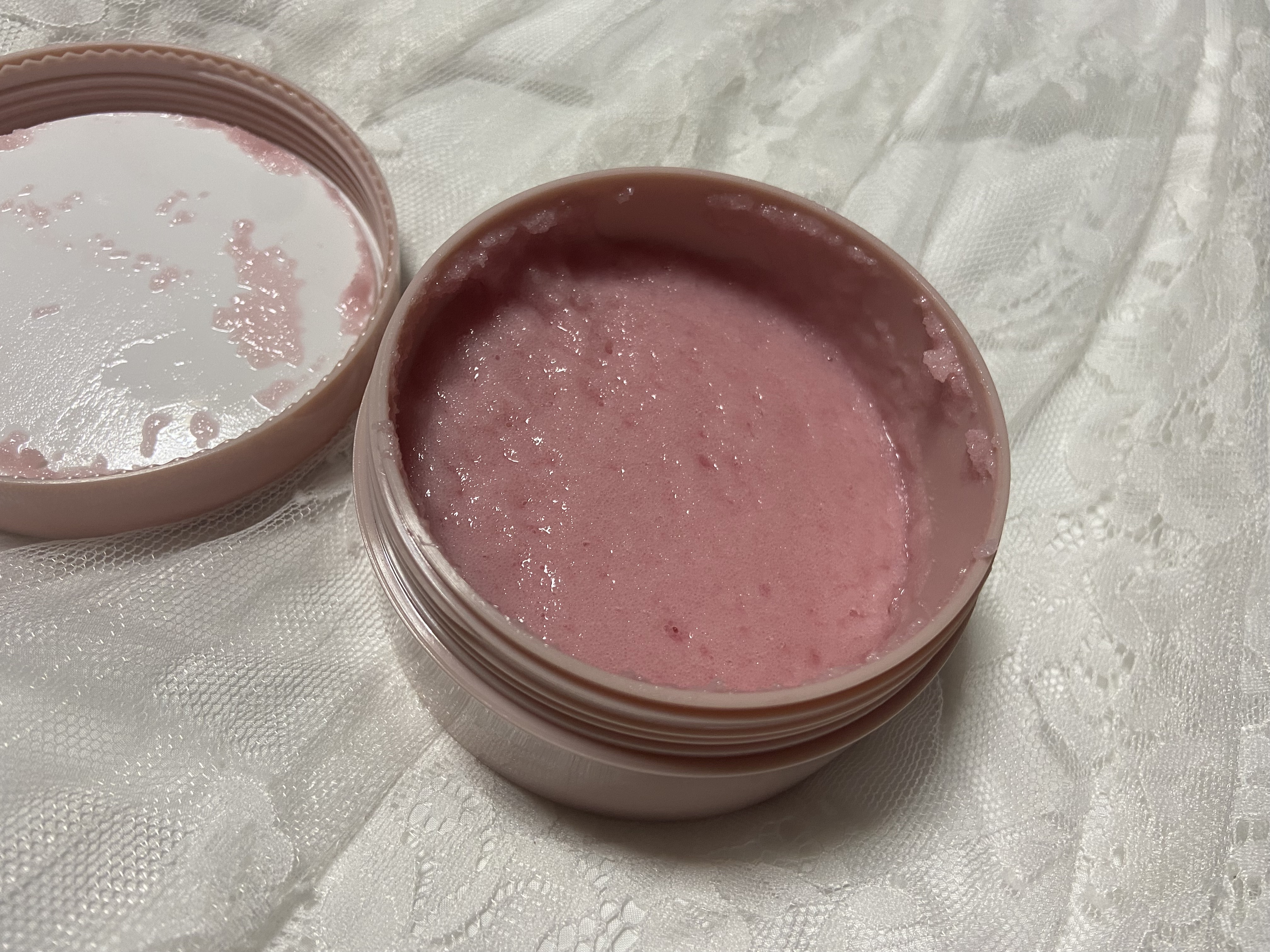 Q+Me スウィート ボム タラソ スクラブ/AGARISM/バストケア・ヒップケアを使ったクチコミ（2枚目）