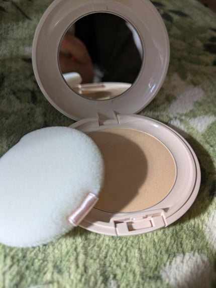 sparkle_sounds_o8zj on LIPS 「パテ職人さまからいただきました!左のフィットスキンBBパウダー..」(4枚目)