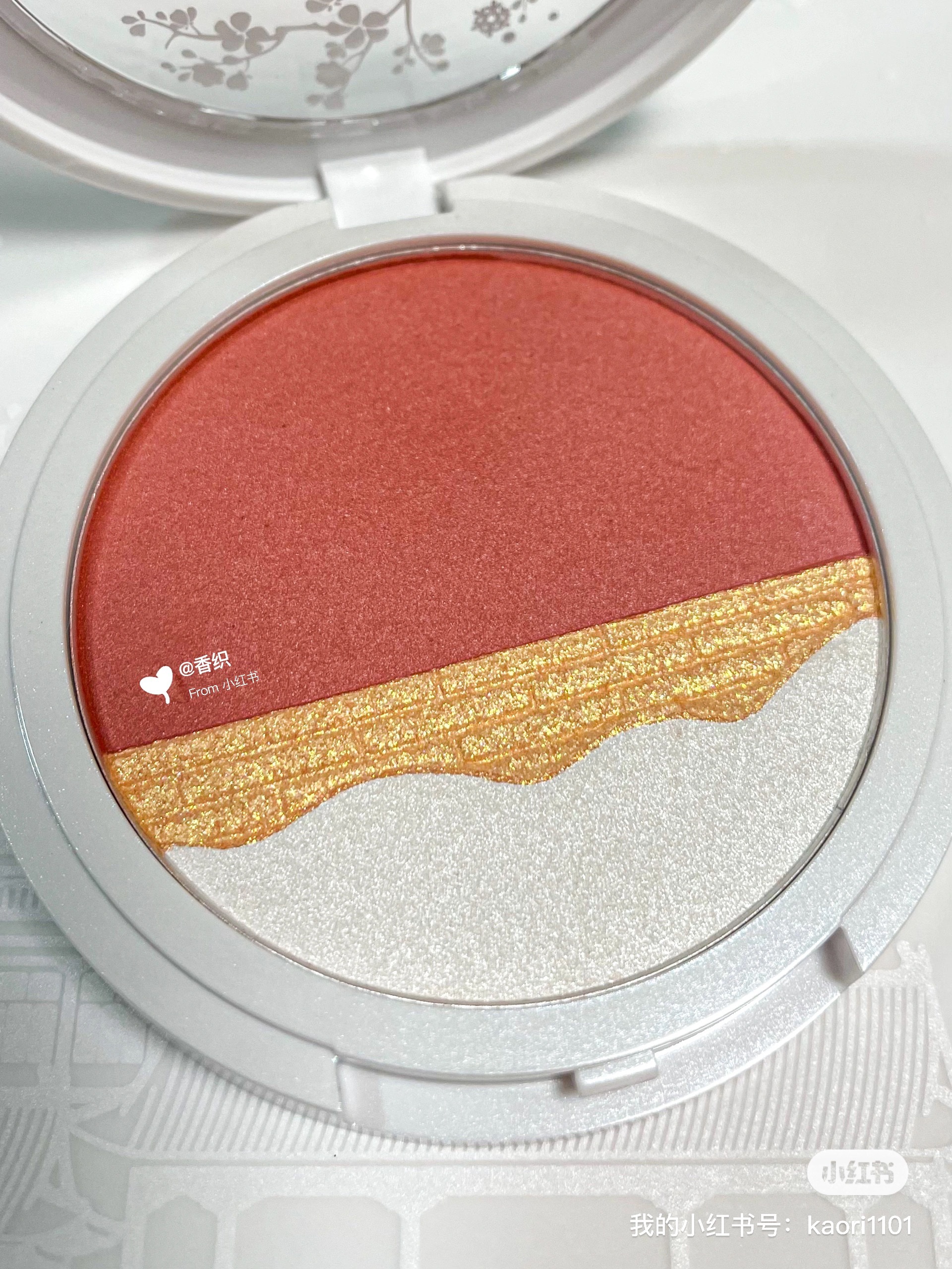 和玺 故宮の雪デザインチーク&ハイライトパレット