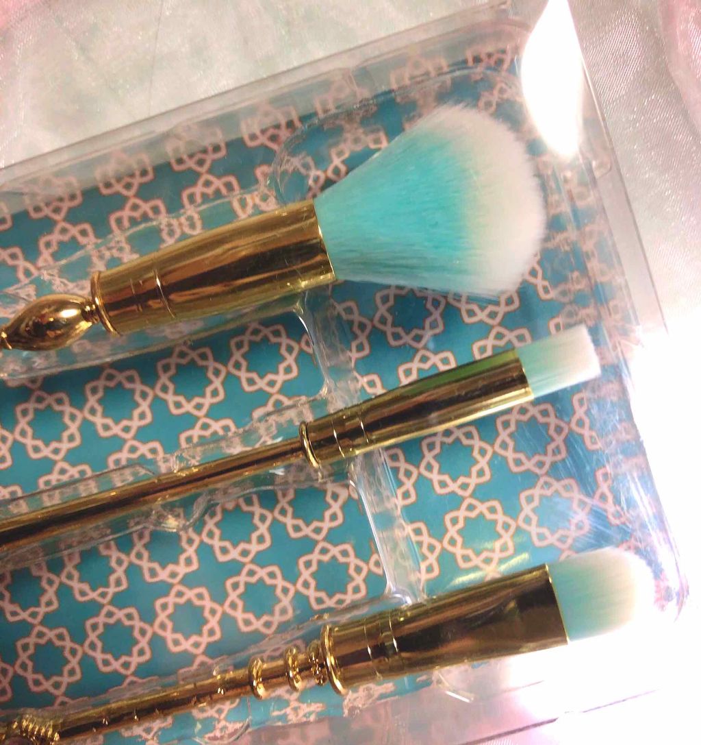 メイクブラシ アラジン オリエンタル/ディズニーストア/メイクブラシを使ったクチコミ(2枚目)