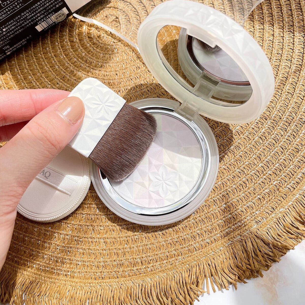 AQ オーラ リフレクター/DECORTÉ/プレストパウダーを使ったクチコミ(4枚目)