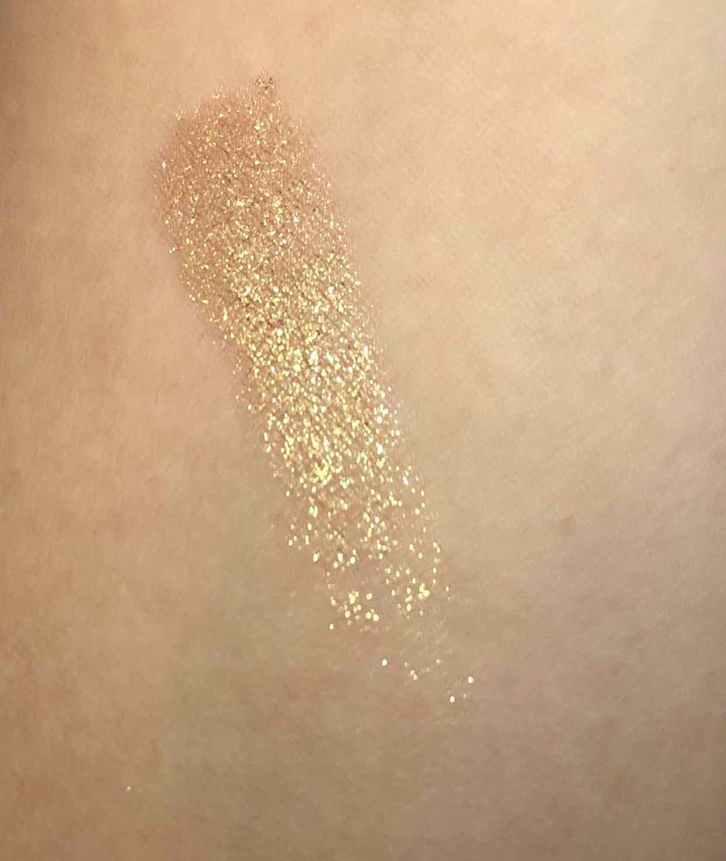 ダズルシャドウ/M・A・C/単色アイシャドウを使ったクチコミ（2枚目）