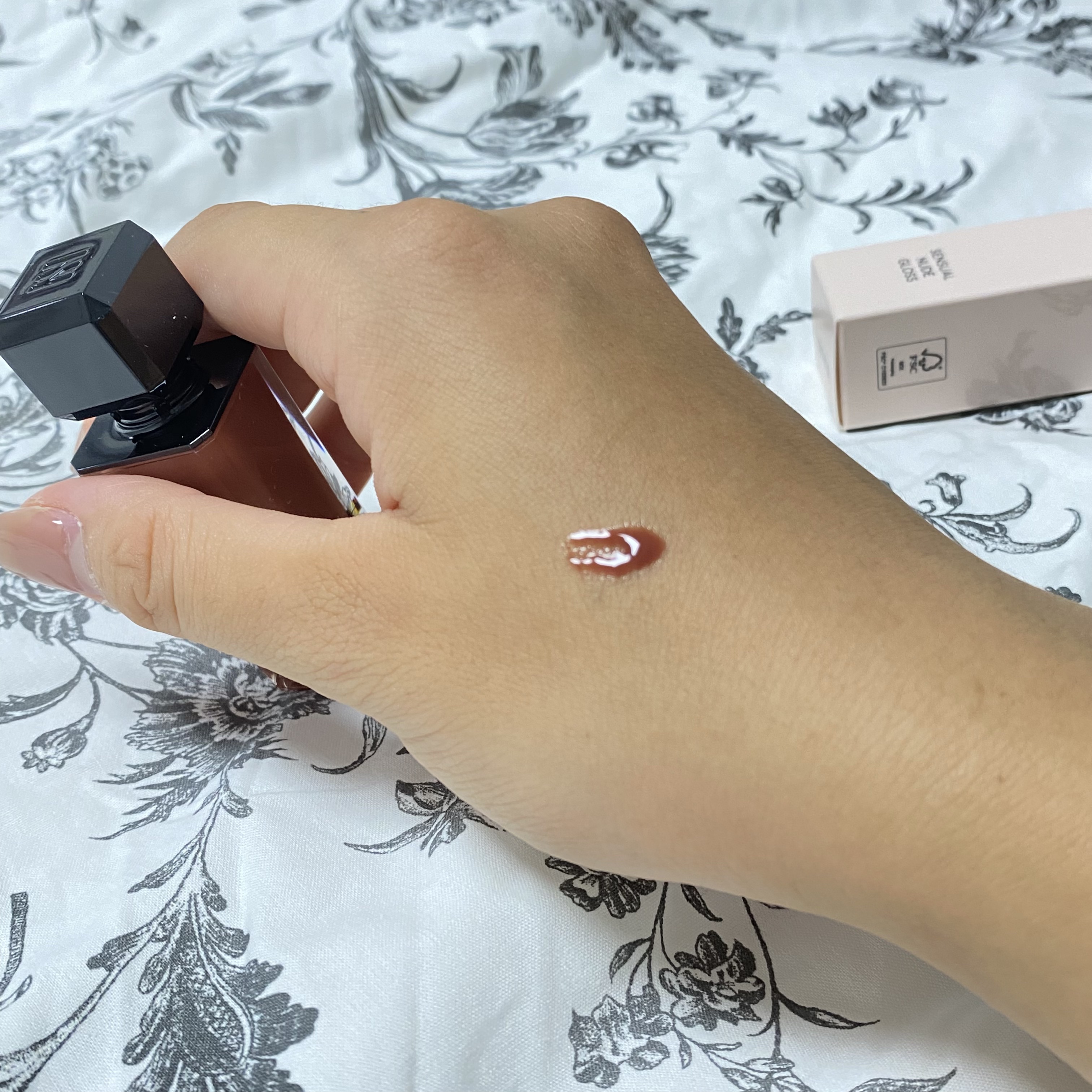 センシュアルヌードグロス/HERA/リップグロスを使ったクチコミ（3枚目）