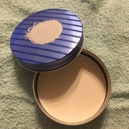 すっぴん ホワイトニングパウダーA/クラブ/プレストパウダーを使ったクチコミ(1枚目)