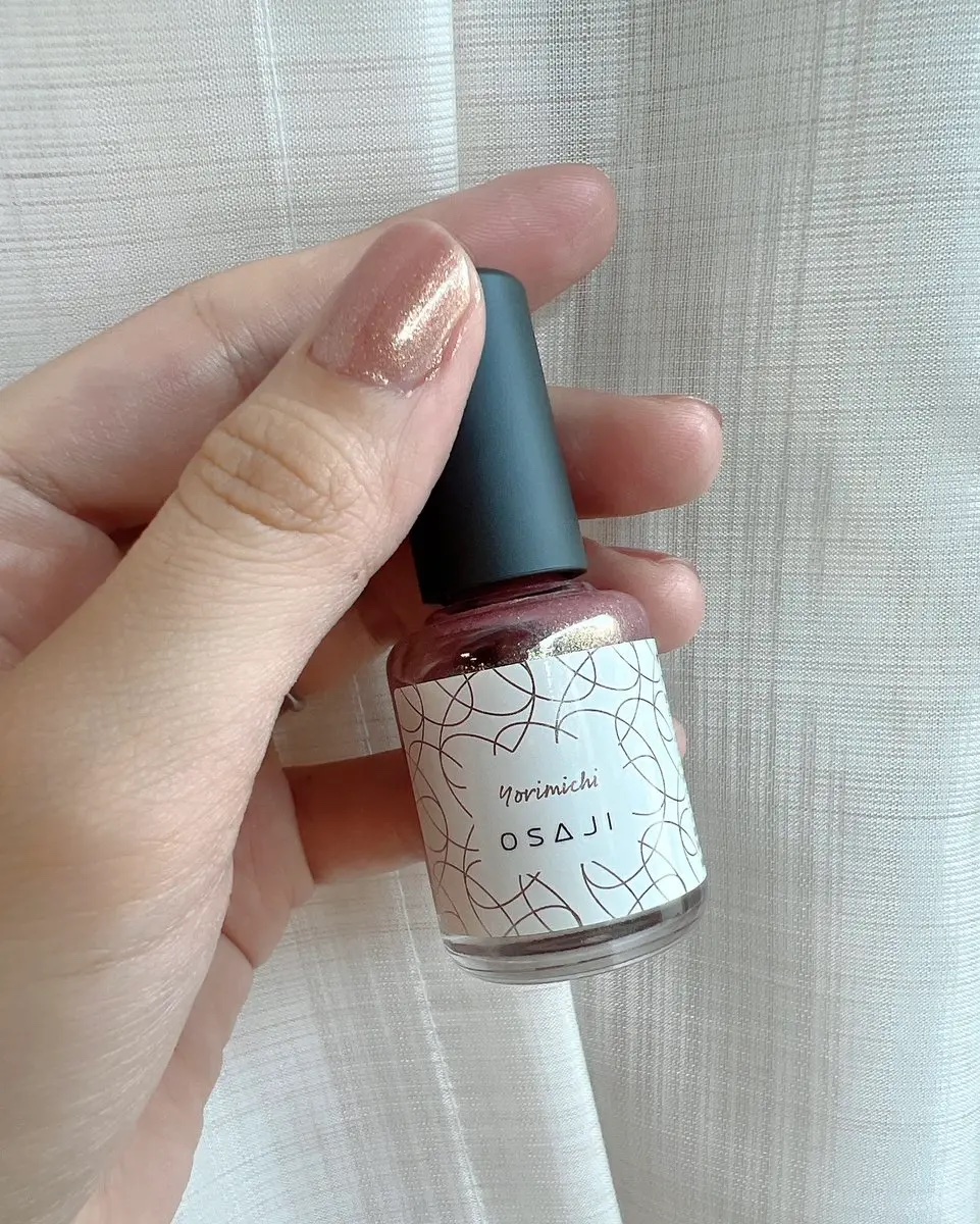 オサジ アップリフト ネイルカラー/OSAJI/マニキュアを使ったクチコミ（2枚目）