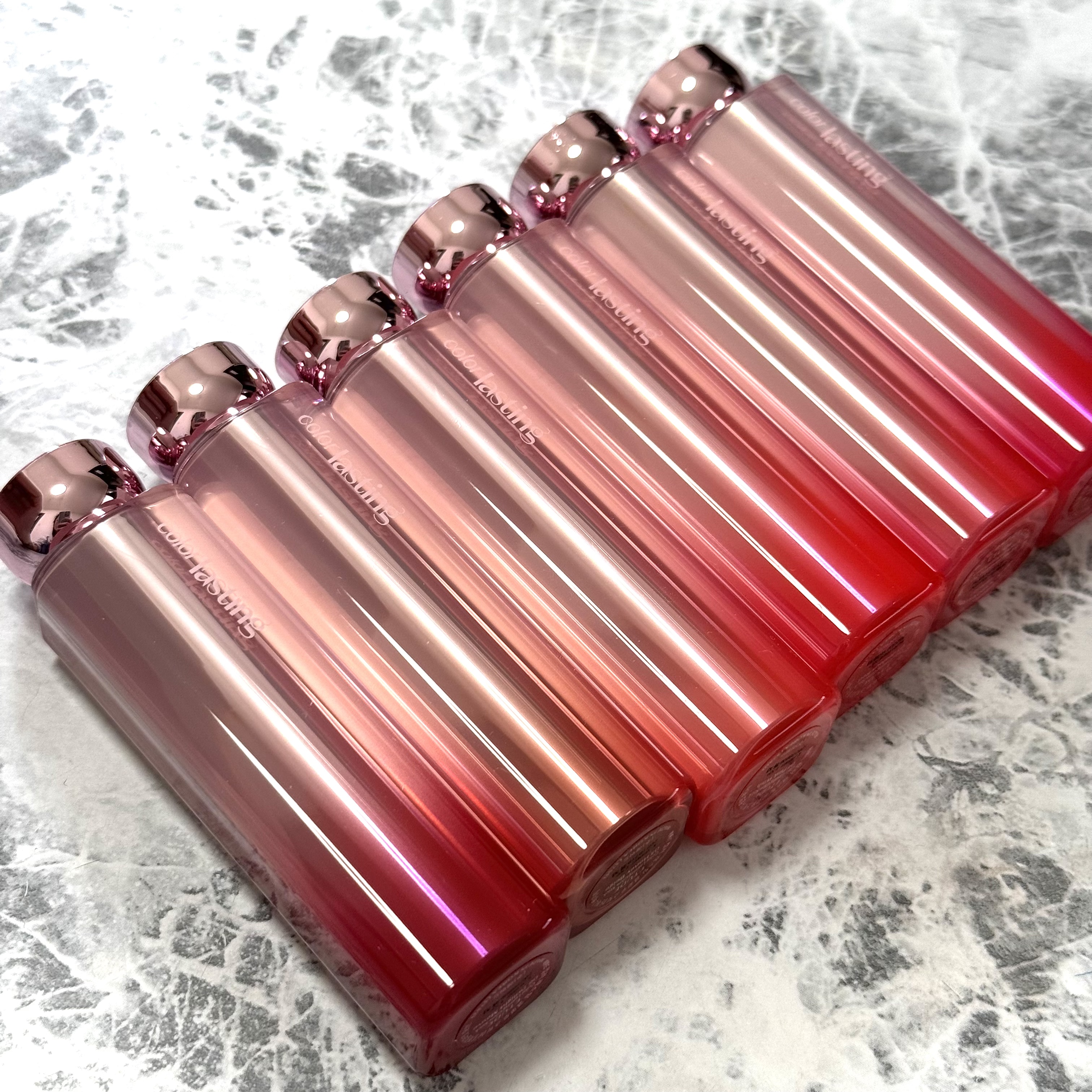 カラーラスティンググロウスティック/ETUDE/口紅を使ったクチコミ（2枚目）