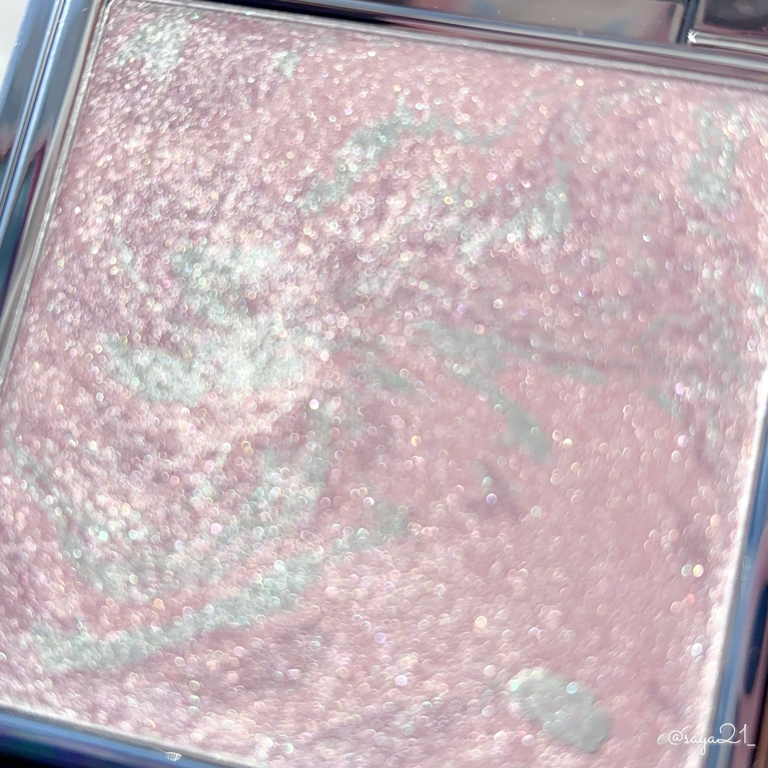 スキンルミナスハイライター/DEAR DAHLIA/パウダーハイライトを使ったクチコミ（2枚目）