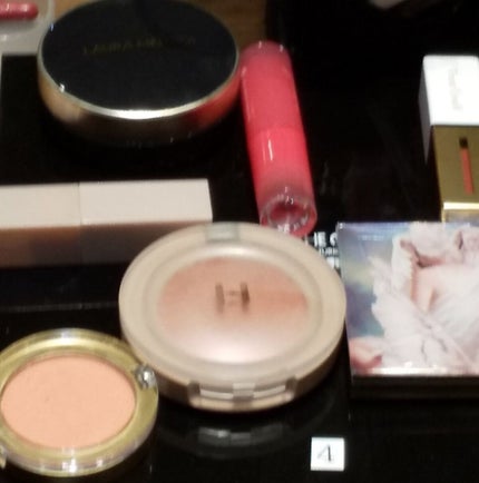 クレ・ド・ポー ボーテ レオスールデクラ/クレ・ド・ポー ボーテ/パウダーハイライトを使ったクチコミ(3枚目)