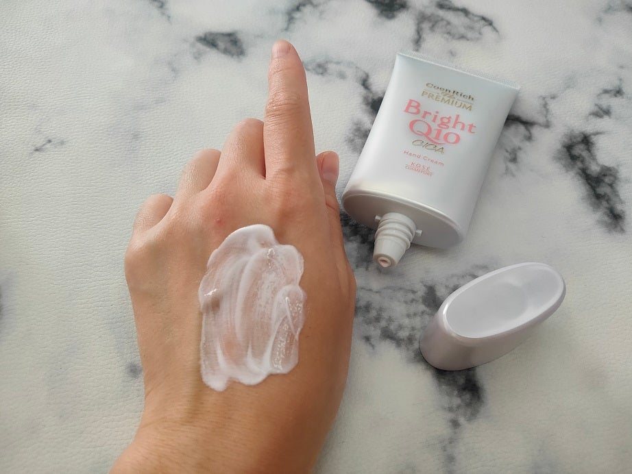 コエンリッチ ザ プレミアム ライトアップ モイストガード ハンドクリーム/コエンリッチQ10/ハンドクリームを使ったクチコミ(4枚目)